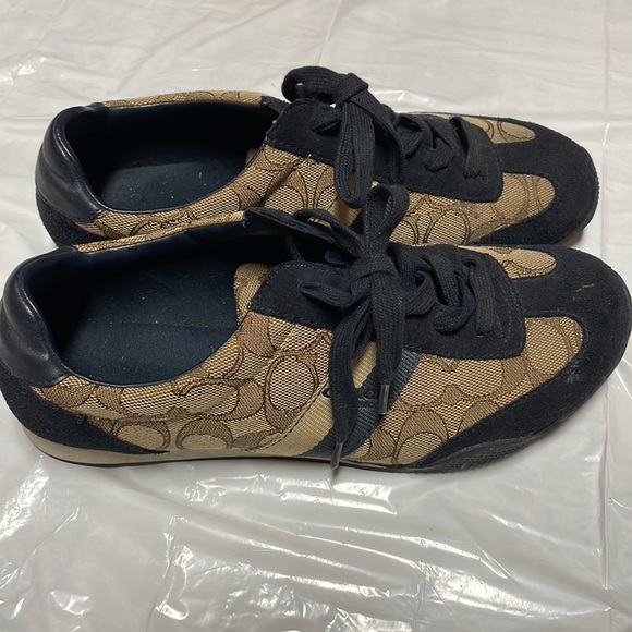 COACH KELSON MONOGRAM SUEDE SNEAKER KHAKI/MIDNIGHT NAVY WOMENS 7.5B EUC - Picture 3 of 7